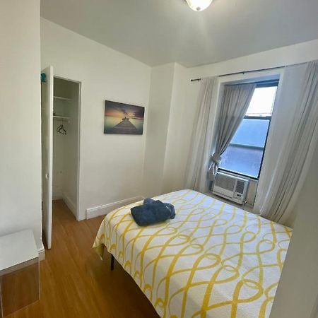 Room In A 2 Bedrooms Apt. 10 Minutes To Time Square! ウェスト・ニューヨーク エクステリア 写真