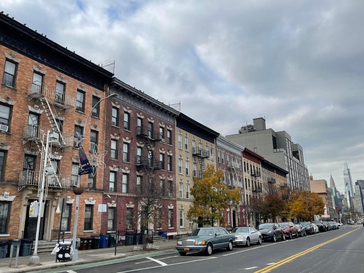 Room In A 2 Bedrooms Apt. 10 Minutes To Time Square! ウェスト・ニューヨーク エクステリア 写真